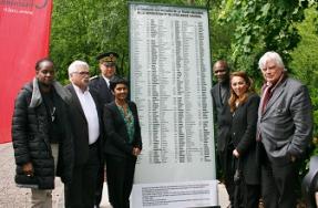 Commémoration en mémoire des victimes de l'esclavage en présence d'E. Bareigts, Secrétaire d'Etat
