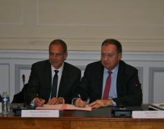 Signature de la convention de revitalisation entre l'Etat et l'entreprise Anov